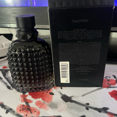 Valentino Uomo Intense Eau de Parfum Spray 100ml New. New!!! - Picture 3 of 3