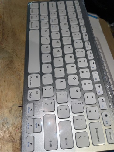 Anker Ultra Compact Slim Profile Bluetooth Keyboard, Silver Lightweight - Picture 4 of 6