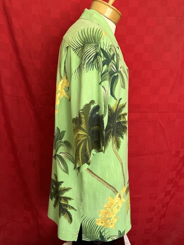 LOT OF 5 NEW NWOT Tommy Bahama Shirts AOP 100% Silk Pineapple Hawaiian - Picture 20 of 24