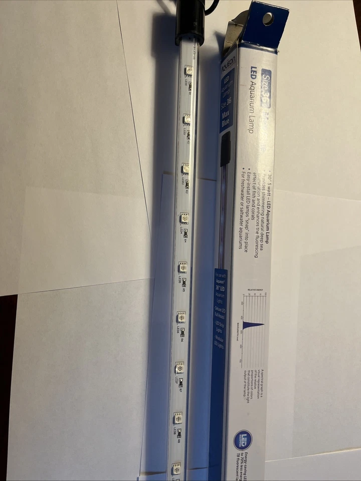 Lámpara Acuario Aqueon Max Azul Talla 36 Foto 4 de 4