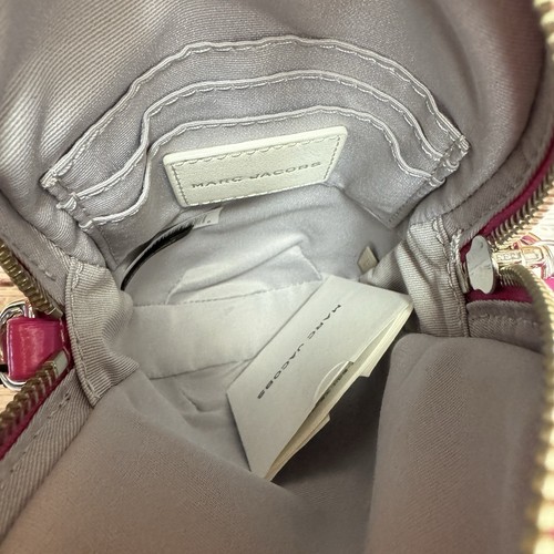 Marc Jacobs 3D Vitamin Pill Crossbody w/ Matching Keychain - Tangerine/Hot Pink - Picture 5 of 10