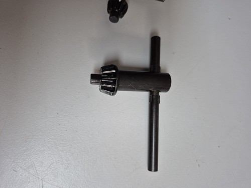 Bohrfutterschlüssel Set 10 mm 13 mm Zahnkranz Schlüssel Feststeller 2er Set - Bild 3 von 5