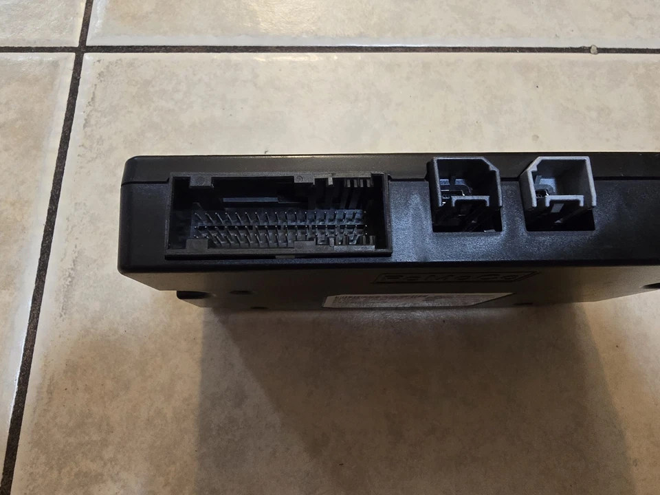 Модуль управления связью SYNC для Ford Mustang 2018-2023 годов выпуска - Изображение 3 из 4