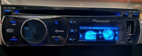 Old School Pioneer CD Player Dolphins Animation DEH-P7200HD - READ Description - Picture 3 of 11