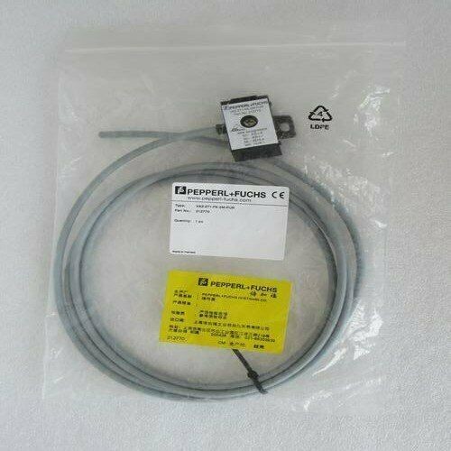 One For PEPPERL+FUCHS New VAZ-2T1-FK-2M-PUR 212770 junction box Free Shipping - Picture 1 of 2