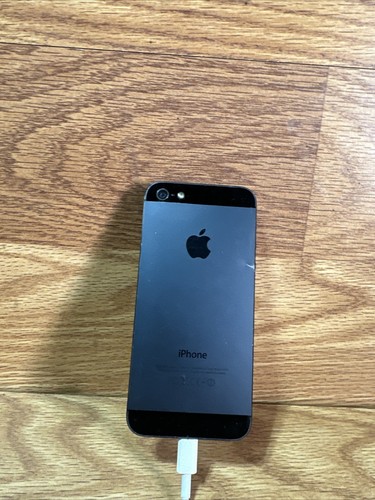 Apple iPhone 5 - Sky Gray FOR PARTS NOT WORKING - Picture 2 of 7