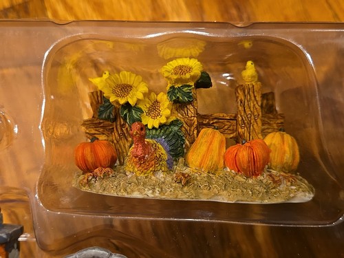 Holiday Time Erntedank Dorfhaus Set Herbst Ernte Häuser Menschen 10-teilig - Bild 6 von 16