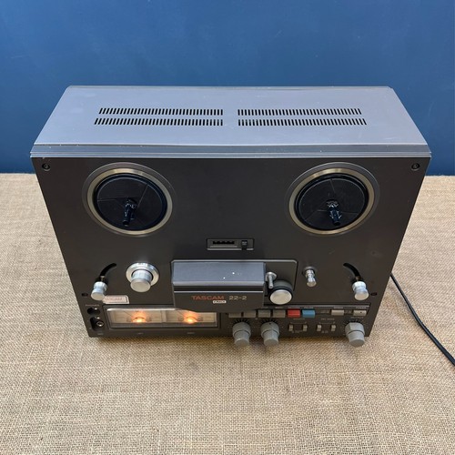 VINTAGE TASCAM 22-2 REEL TO REEL 2 TRACK TAPE RECORDER PLAYER - WORKING - Picture 5 of 12