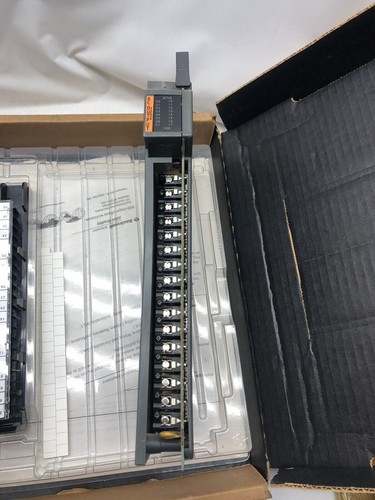 1771-OD16 ALLEN BRADLEY ISOLATED 16 POINT 120 VAC OUTPUT MODULE 1771OD16 NEW - Picture 5 of 21