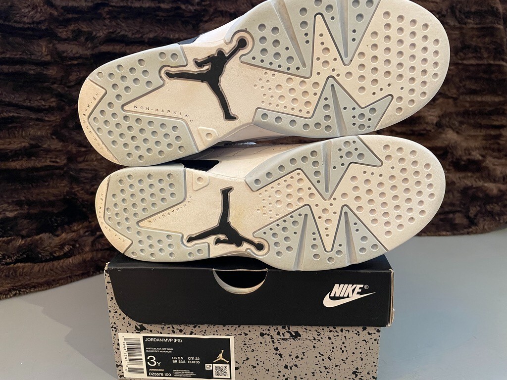 LikeNEW* Size 3, Kids Nike Air Jordan JUMPMAN MVP (PS) White/Black