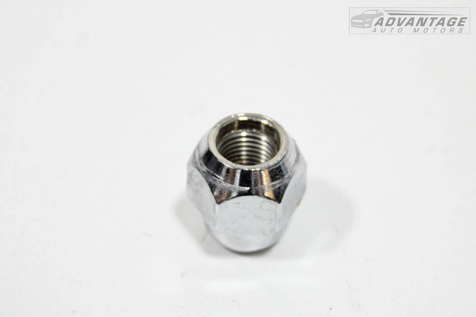 Nissan Versa SR 2020-2023 Juego de 16 tuercas de tuerca de llanta delantera o trasera OEM Foto 3 de 4