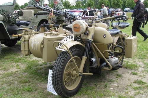 1/35 German motorcycle BMW R75 with Sidecar WWII Italeri 0315 Plastic Model kit - Picture 9 of 11