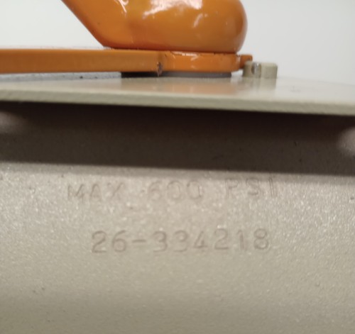 DMIC BVAL2000S4321AZZA Used Ball Valve 2-inch port C.61 SAE Split Clamps - Picture 3 of 5