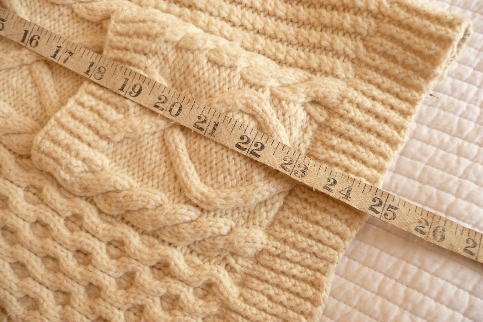 Vintage Tejido a Mano Crema Aran Cable Tejido Cardigan Cardigan Cardigan De Gran Tamaño Gruesa encaja 10-18 0f34d9 Vintage Tejido a Mano Crema Aran Cable Tejido Cardigan Cardigan Cardigan De Gran Tamaño Gruesa encaja 10-18 0f34d9