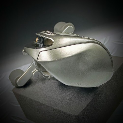 SHIMANO【05 METANIUM XT】R-H 6.2:1 GR Used Baitcasting Reel "Ex+"cond. W/Box - Picture 7 of 18