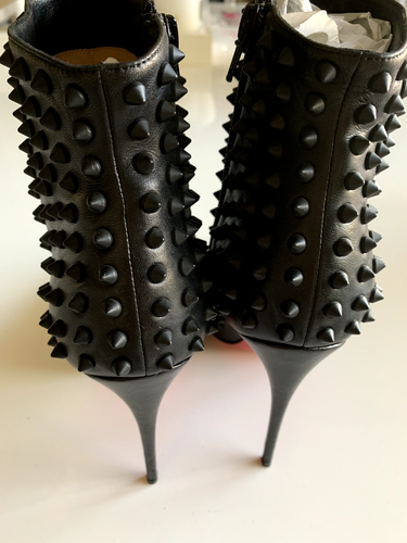Christian Louboutin Snakilta Half Boots size 39.5 9.5 Black Leather Zip Entry - Picture 5 of 15