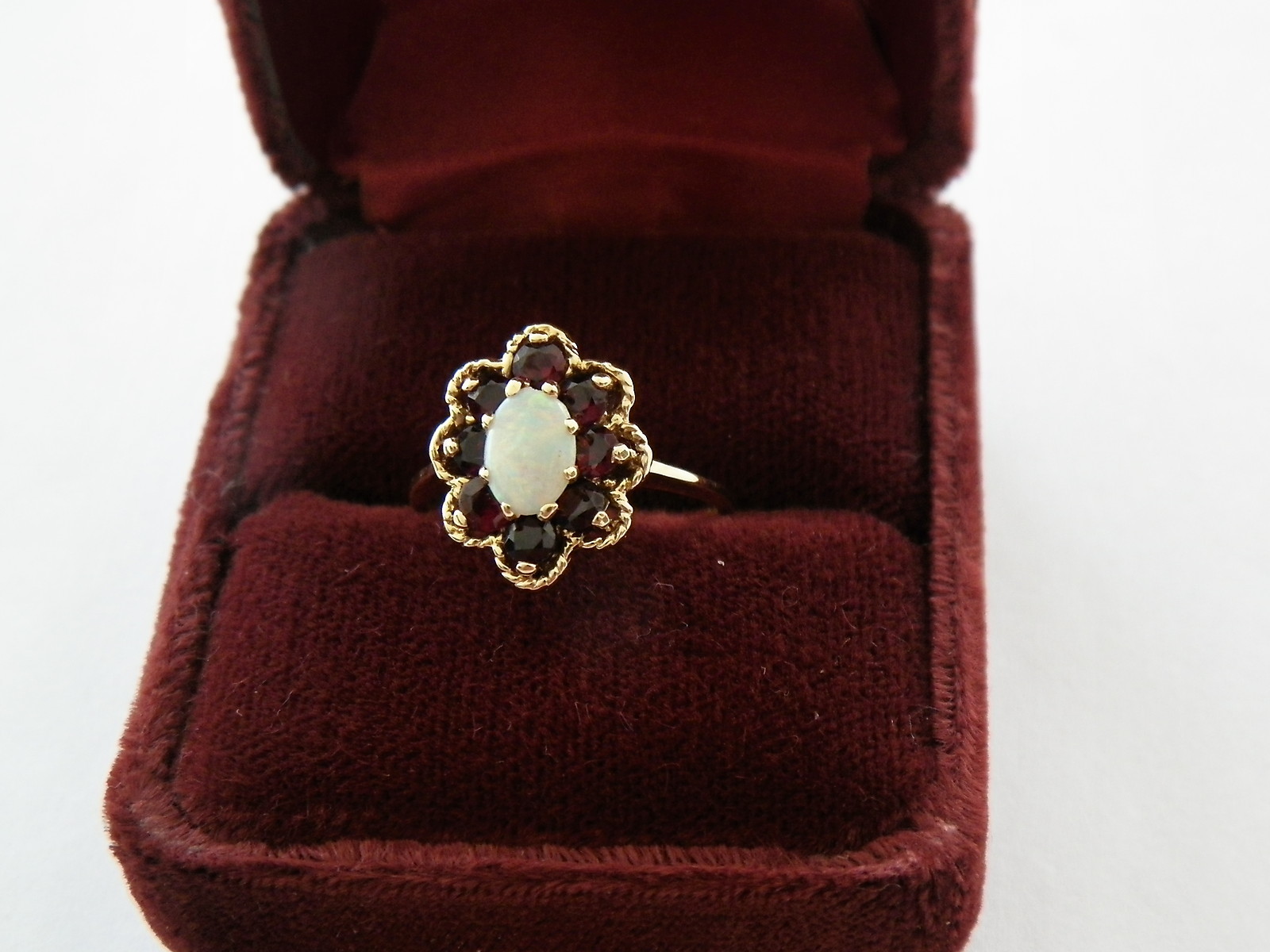 14K YELLOW gold GARNET OPAL FASHION RING SIZE 6 14K YELLOW gold GARNET OPAL FASHION RING SIZE 6
