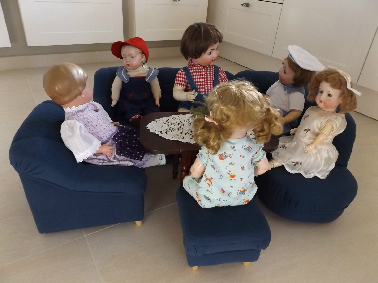 Modell Couchgarnitur, Sessel, Hocker Einzelanfertigung (Unikat) Tisch Massivholz Uitverkoop