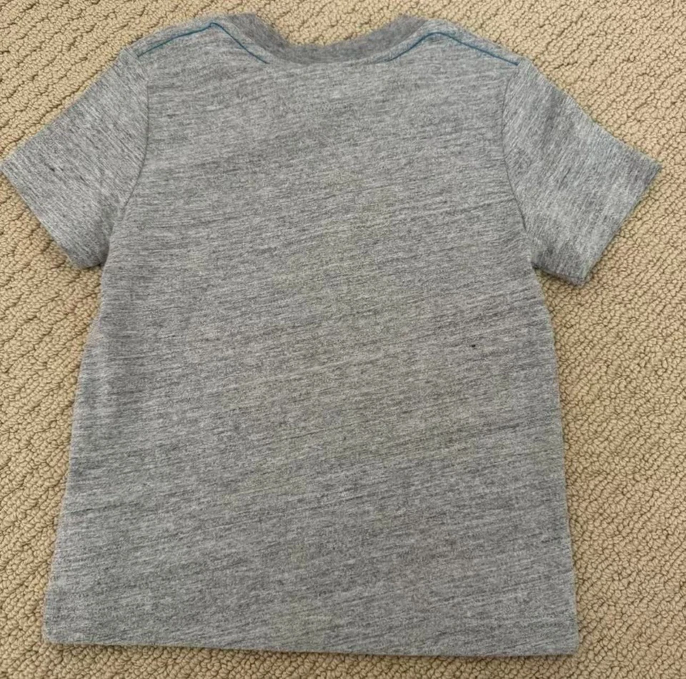 Marc Jacobs Kids Gray Graphic T-Shirt Size 4 Boys - Image 4 of 4