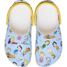 Crocs Adult Peanuts Snoopy Baya Clogs