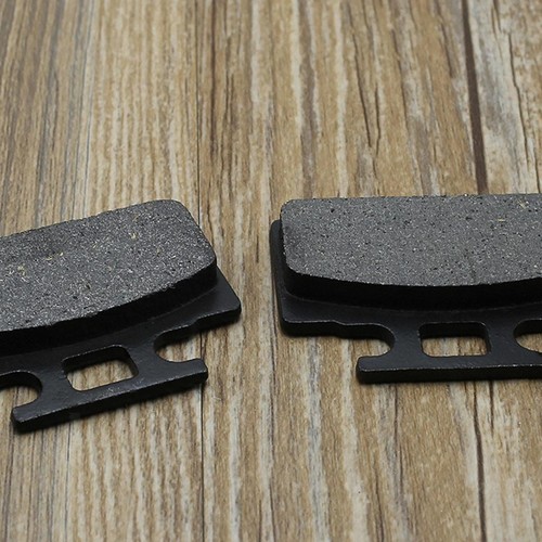 vorne + hinten Premium Scheibenbremsbeläge 2 Sätze universal passend - Picture 6 of 7