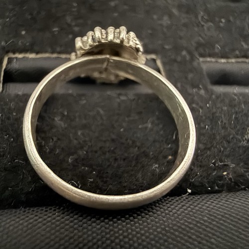 Sterling Silver Flower Ring Size 7 Handmade White Simulated diamond crystal - Picture 4 of 7