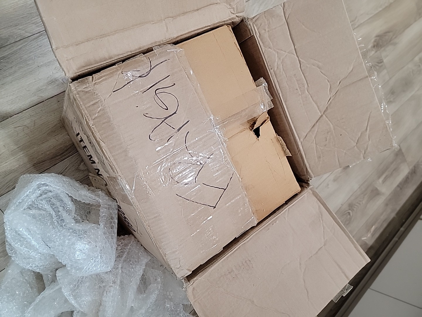 Foto dell'oggetto di un acquirente verificato