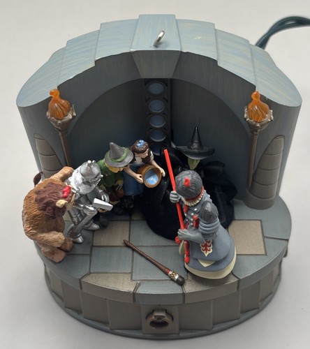 The Wizard Of Oz Hallmark Ornament 2004 I'm Melting! Melting Voice Magic Motion - Picture 3 of 7