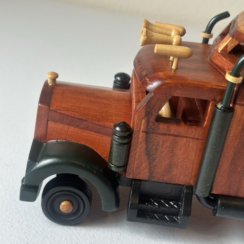New 3-Tone Solid Wood Sleeper Tractor Trailer Semi-Truck Handmade 18” Length - Picture 15 of 24
