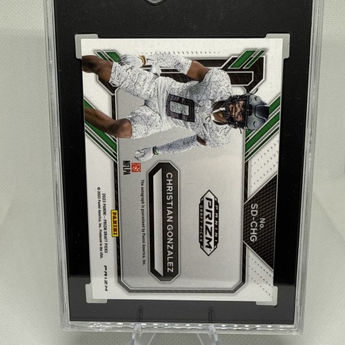Prizm Draft Picks 2023 Christian Gonzalez Firma Giorno Argento RC Auto SGC 9,5 - Foto 11 di 13