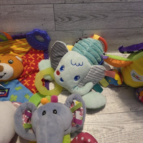 Lot of 6 Infant Toys Plush Teether Rattle Multiple Beands And Colors - Picture 4 of 7