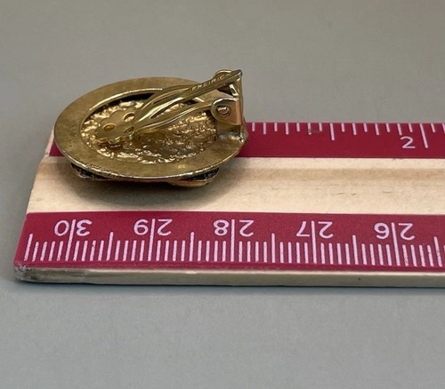 Pendientes de clip para mujer Freirich de metal tono dorado - Imagen 7 de 7
