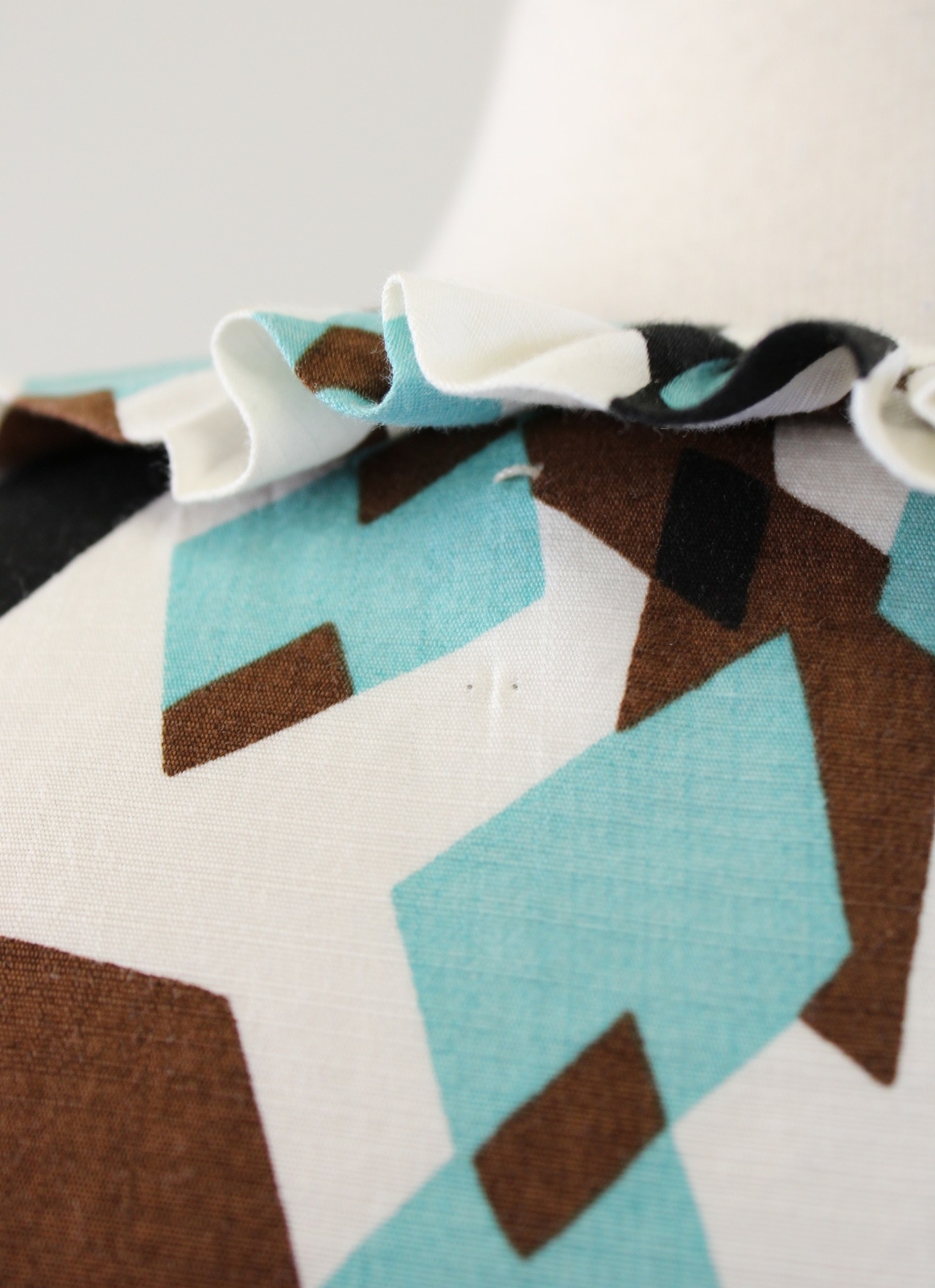 MARNI WINTER EDITION 2012 キュロット ダークグレー38 Marni Winter Edition 2012 Abstract Printed Ruffle Shi… - Gem