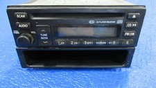 2003-2005 Kia Sedona Radio AM/FM, CD Player, OEM.