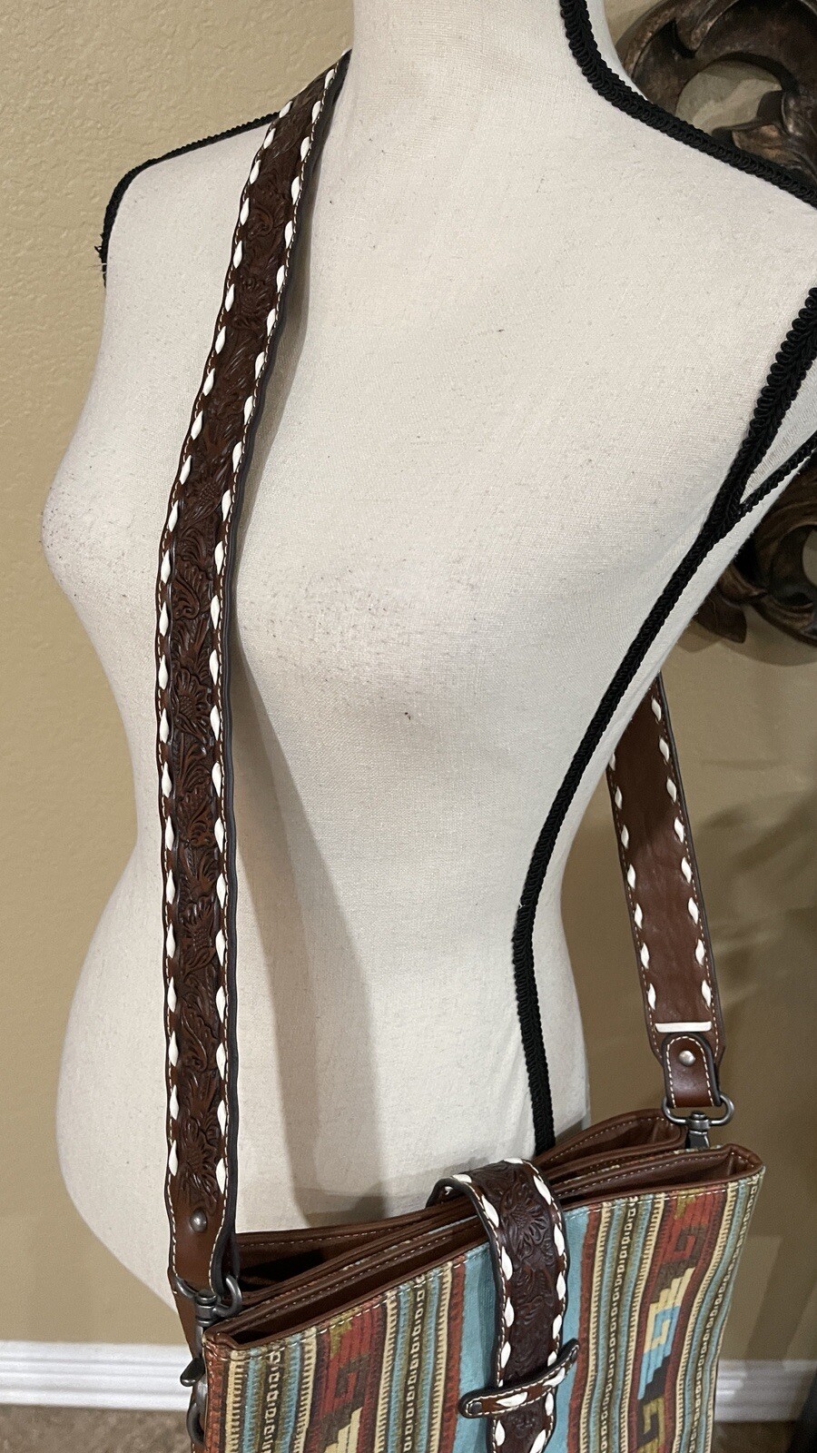 Picture 3 of 11