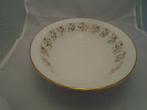 Minton Spring Bouquet Oval Serving Bowl(s) - Photo 1/3