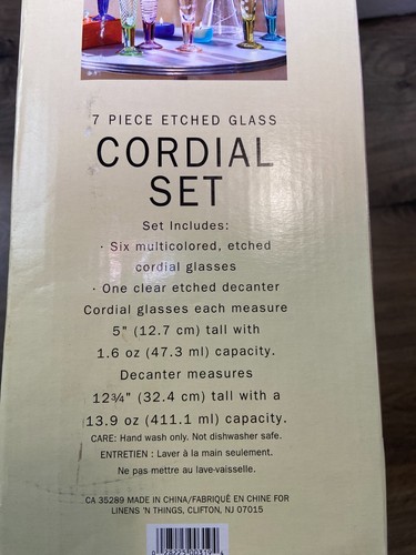 Set Bicchieri da Barware: Decanter Trasparente con 5 Bicchieri Colorati Incisi - Foto 10 di 11