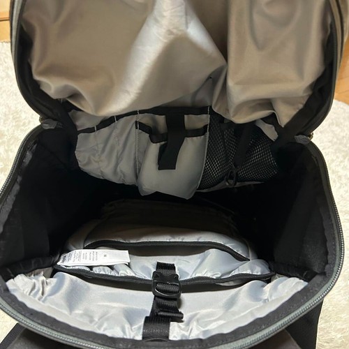Zaino Patagonia Black Hole Pack 25L Nero 49296 Outdoor Viaggio Usato Giappone - Foto 13 di 17
