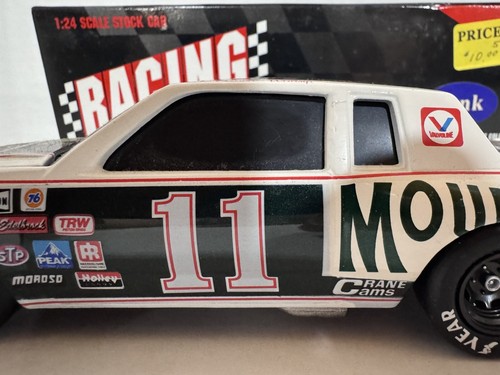 Darrell Waltrip #11 Mountain Dew RCCA Series 1995 1:24 Scale Black Window Bank - Picture 3 of 17