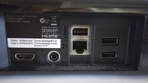 Microsoft Xbox 360 E, Vizio D F24 TV, Kinect, 500GB Black,  Extras - Picture 9 of 15