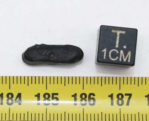 Tectite Atacamaite En Una Caja (Chile - 0.80 Gramo - 007 **) - Picture 2 of 10