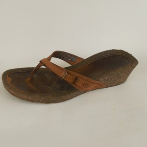 teva ladies leather sandals