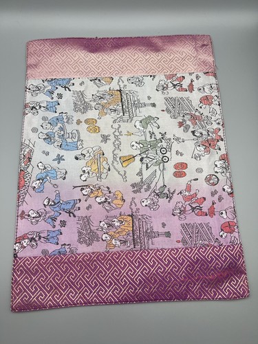 Chinese Set of 4 Silk Table Placemats and 4 Pair Chopsticks New! Unused! - Picture 6 of 7