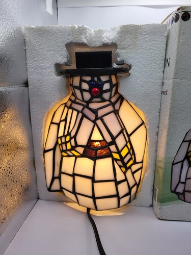 Holiday Tiffany Style Stained Glass Accent Lamp 8” Snowman With Light Works. BOX - Bild 3 von 7