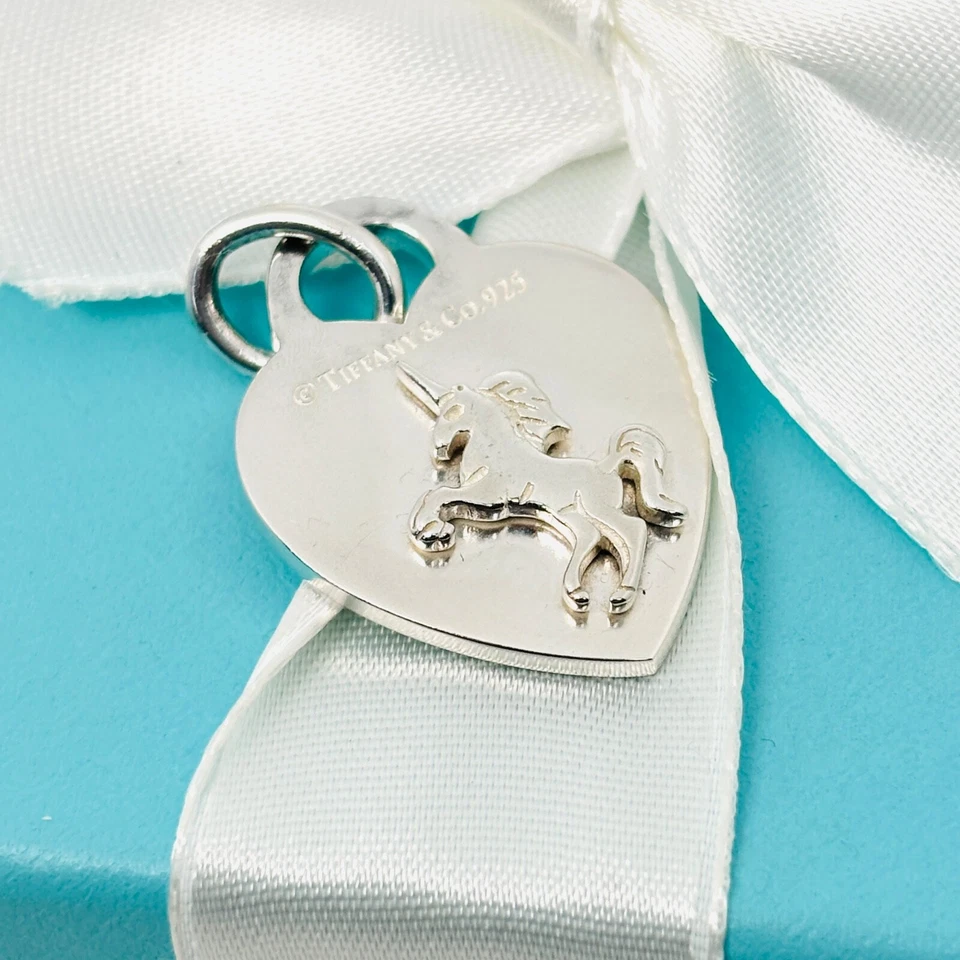 Colgante Personalizado Deslumbrado Adornado Tiffany Plata Unicornio Corazón Etiqueta Dije Foto 2 de 4