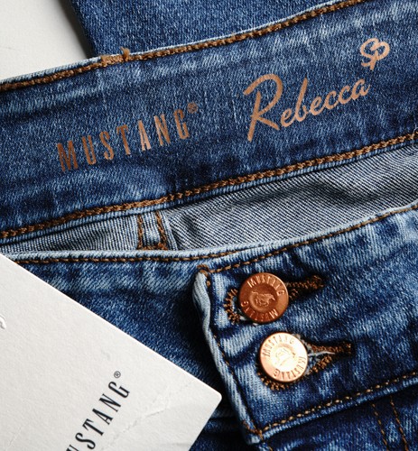 Pantalones de mezclilla para mujer Mustang talla W30 Rebecca ajustados PVP: 79,99 euros 1013348 - Imagen 4 de 8