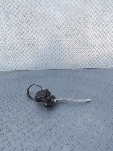1981 81 YAMAHA XV750J XV 750J 750 VIRAGO FRONT BRAKE MASTER CYLINDER