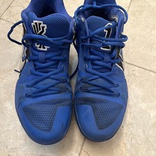 Nike Kyrie 3 Duke - 922027-001 for Sale | Authenticity Nike Kyrie 3 Duke - 922027-001 for Sale | Authenticity