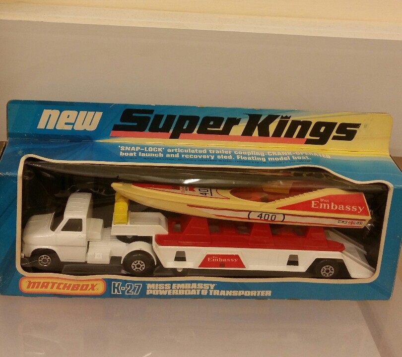 MATCHBOX SUPERKING K-27 MISS EMBASSY POWERBOAT +TRANSPORTER MATCHBOX SUPERKING K-27 MISS EMBASSY POWERBOAT +TRANSPORTER