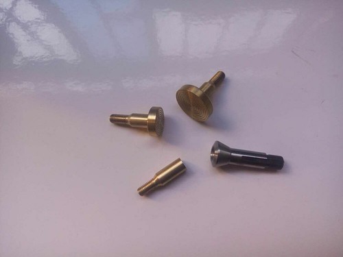 3 mandrini in cera in ottone con adattatore in acciaio adatti tornio orologiaio 8 mm nuovi - Foto 2 di 2